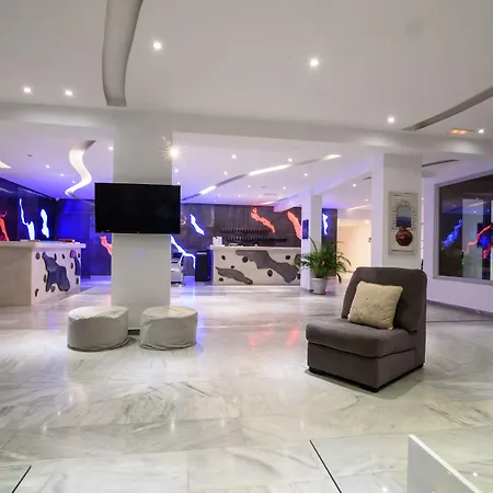 فندق آر كيه بيتش 4*