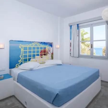 آر كيه بيتش 4*