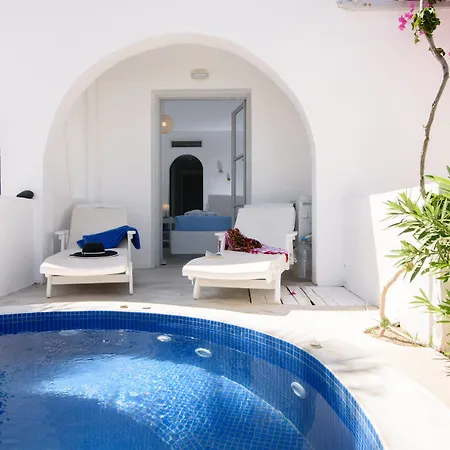 آر كيه بيتش فندق