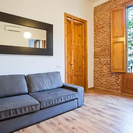 فندق آر كيه بيتش Kamári