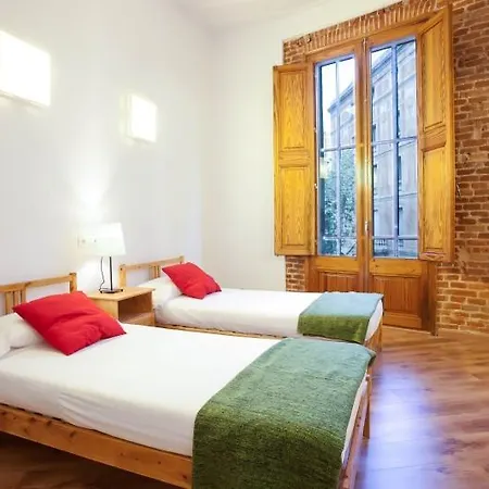 آر كيه بيتش فندق Kamári